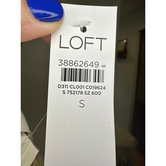 LOFT Womens Tie Strap Sleeveless Smocked Ruffle Hem Top Size Small NWT - Picture 4 of 5